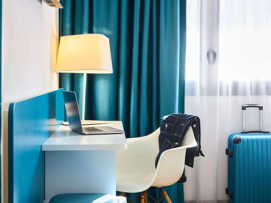 Ibis Styles Centre Hotel 4*